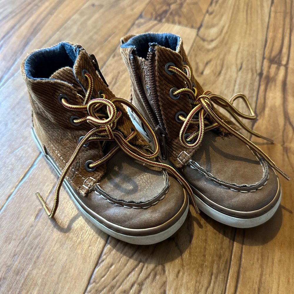 Gap toddler corduroy boots